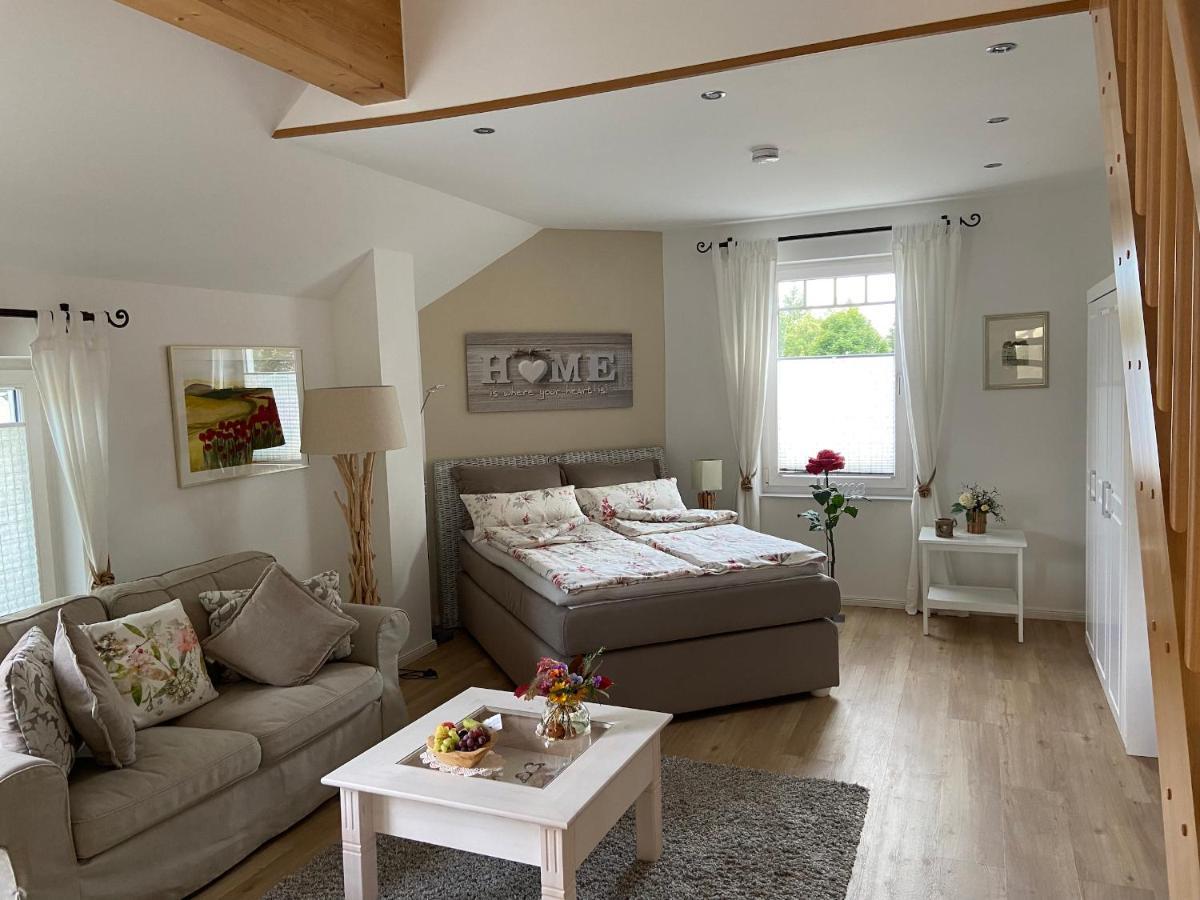 Villa "Auszeit" Hohen Neuendorf Luaran gambar