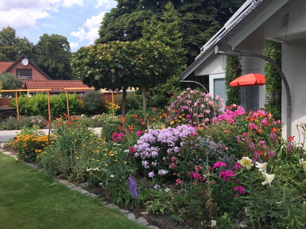 Villa "Auszeit" Hohen Neuendorf Luaran gambar