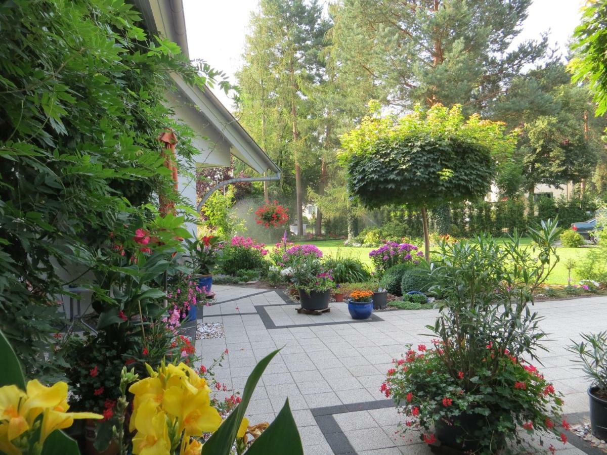 Villa "Auszeit" Hohen Neuendorf Luaran gambar
