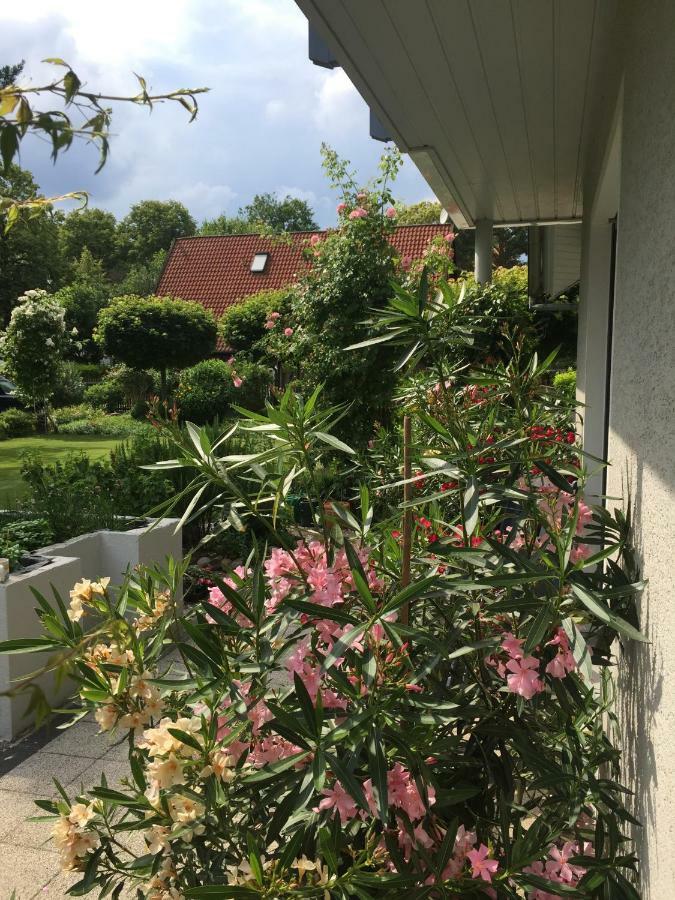 Villa "Auszeit" Hohen Neuendorf Luaran gambar